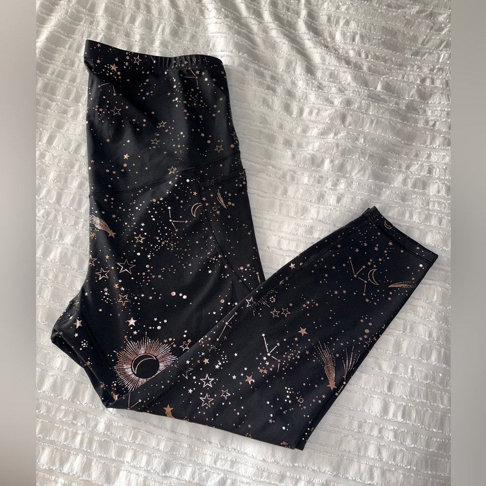Old navy elevate maternity legging